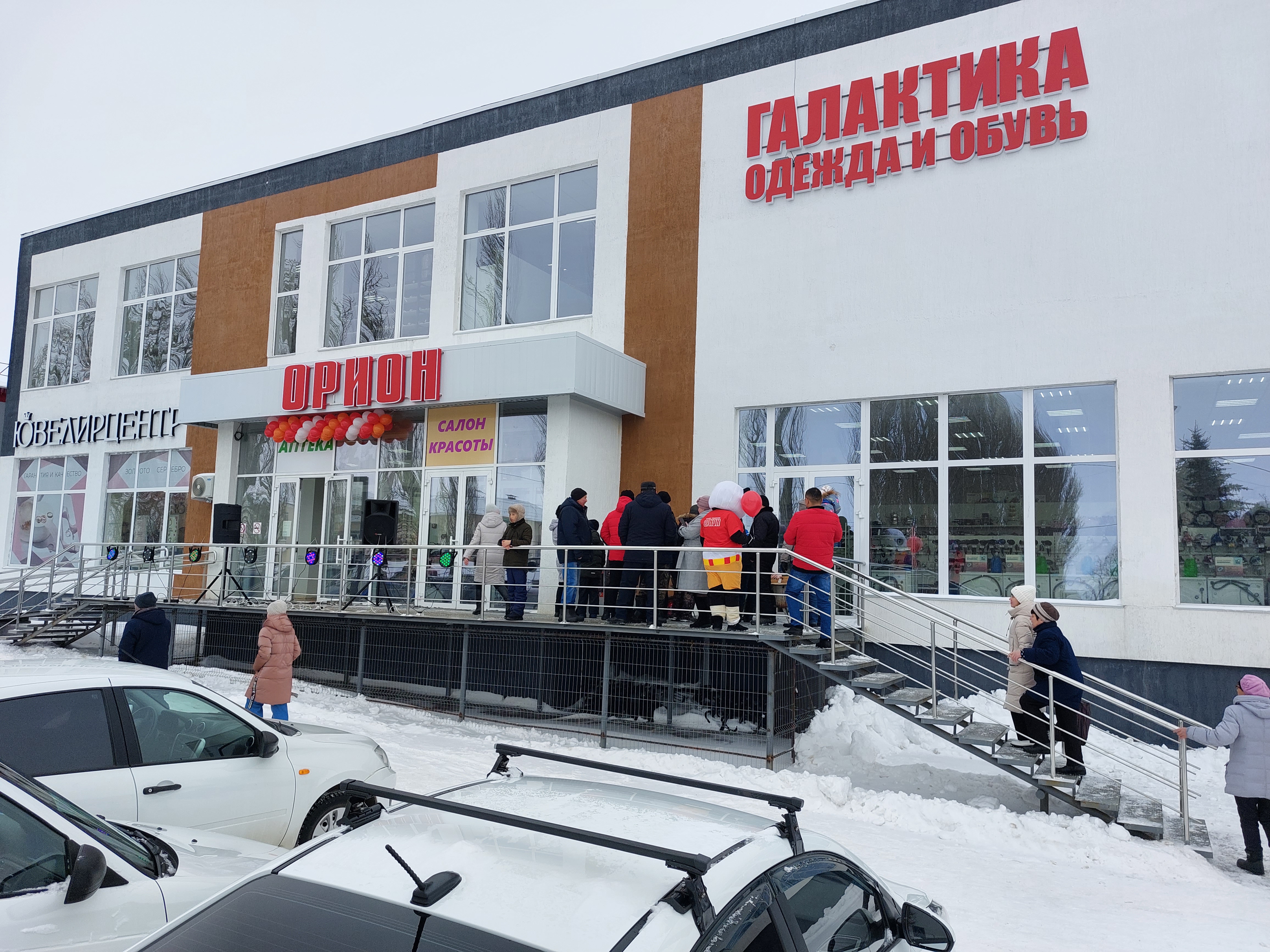 Семья предпринимателей Лилия и Рустам Фаизовы расширяют сеть розничных магазинов в с. Старобалтачево с помощью льготного займа