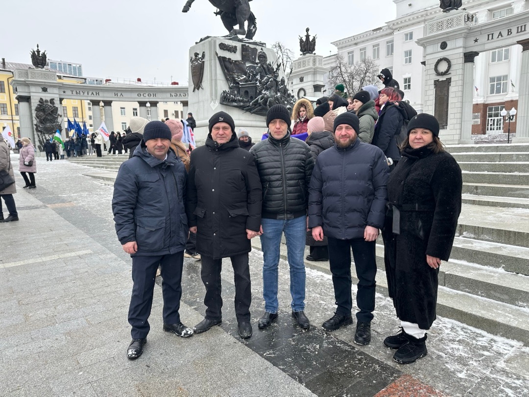 На Советской площади города Уфы состоялся патриотический флешмоб «Всё для Победы!»